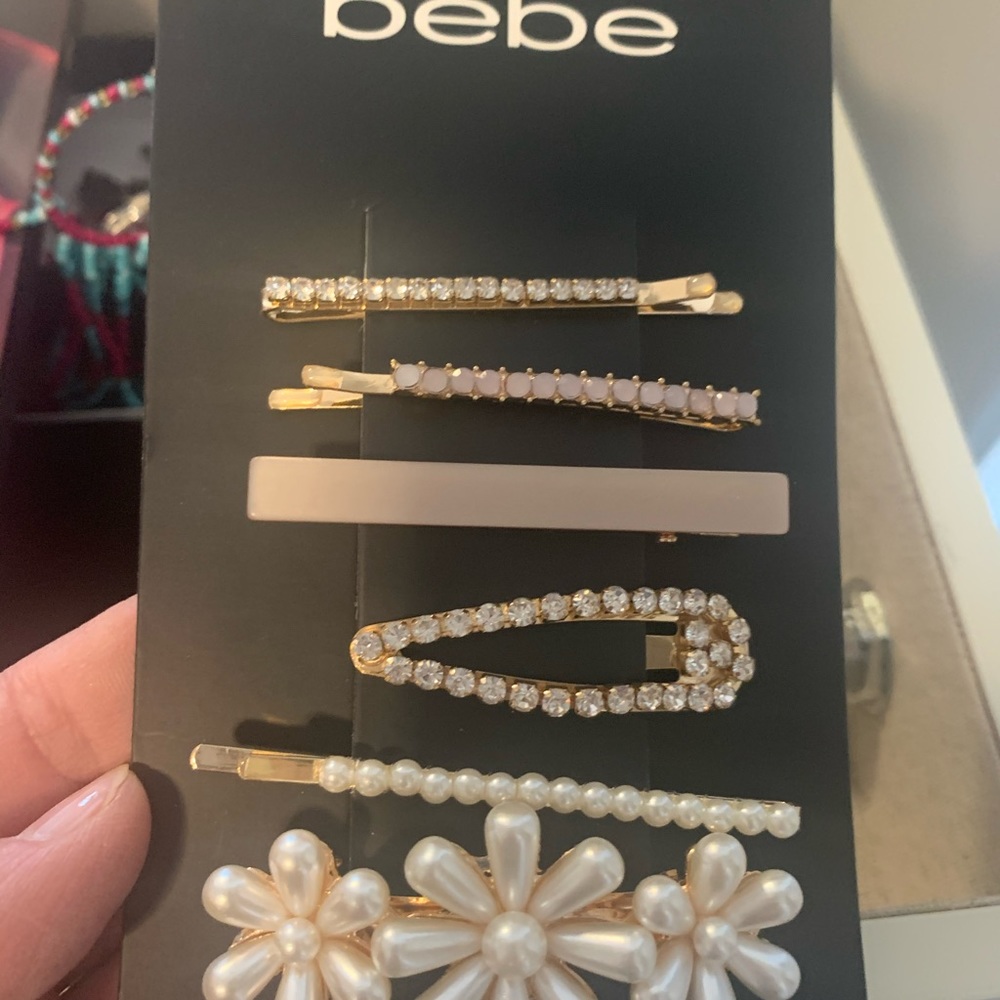 Bebe hair pins